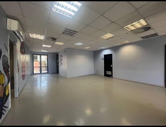 494M² OFFICE TO LET IN MEYERSDAL NATURE ESTATE
